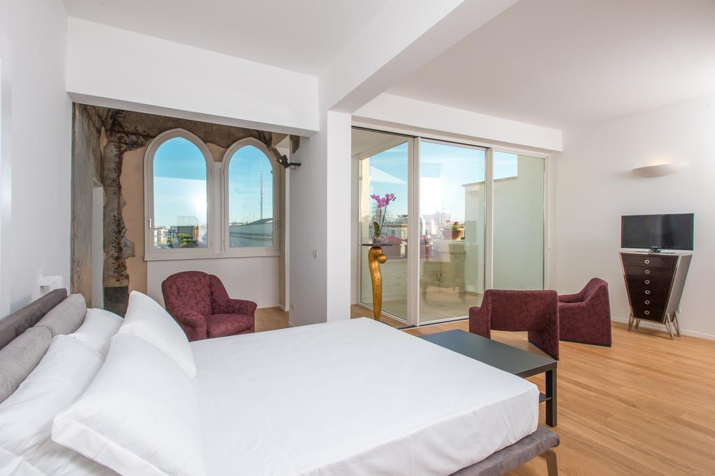 Le Bifore Charming House Lecce Ngoại thất bức ảnh