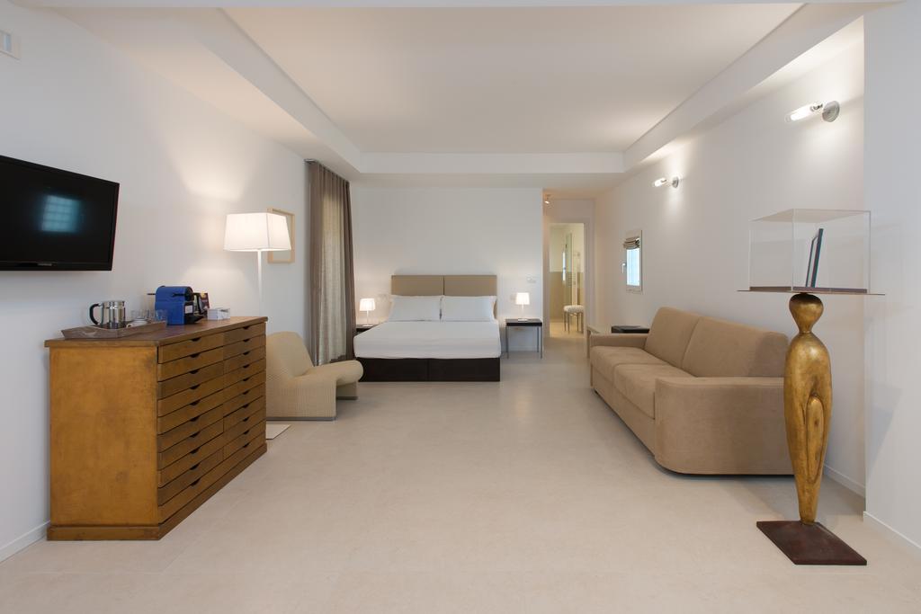 Le Bifore Charming House Lecce Ngoại thất bức ảnh
