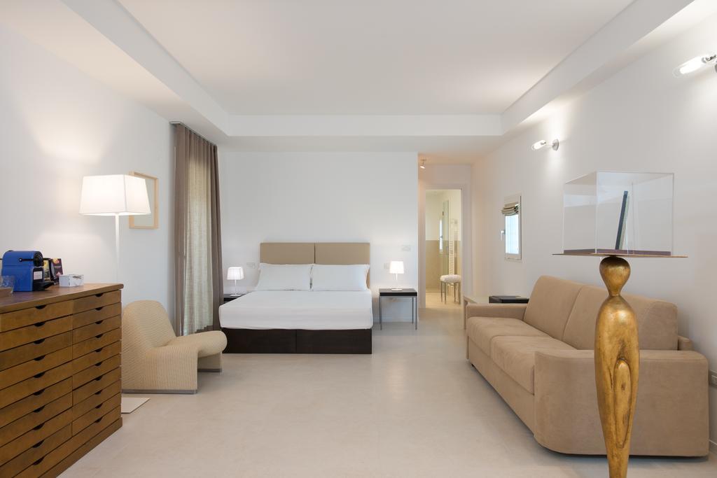 Le Bifore Charming House Lecce Ngoại thất bức ảnh